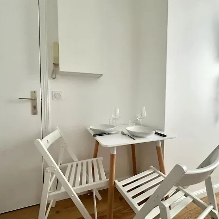 New 135 Victor - Cosy Center Διαμέρισμα *