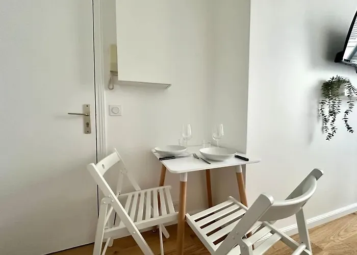 New 135 Victor - Cosy Center Διαμέρισμα *